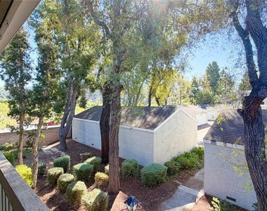 23472 Cambridge Road - Photo Thumbnail 7