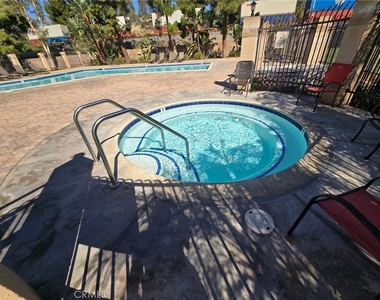 23472 Cambridge Road - Photo Thumbnail 31