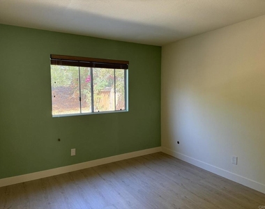 4558 Golden Ridge Drive - Photo Thumbnail 13