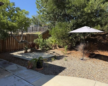 4558 Golden Ridge Drive - Photo Thumbnail 16