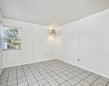 1316 Hampton Road - Photo Thumbnail 10