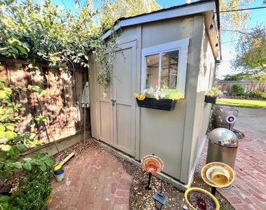 1586 Edmond Court - Photo Thumbnail 18