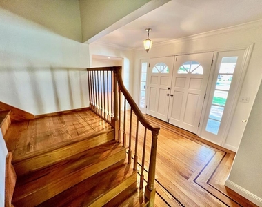 1586 Edmond Court - Photo Thumbnail 8