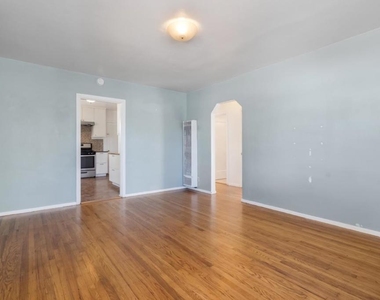 536 Canyon Drive - Photo Thumbnail 4