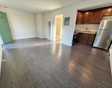 212 12th Avenue - Photo Thumbnail 1
