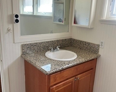 5056 Woodman Avenue - Photo Thumbnail 32