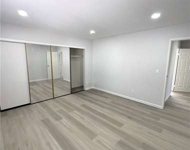 507 N Serrano Avenue - Photo Thumbnail 14