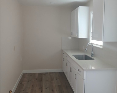 8507 Fontana Street - Photo Thumbnail 2