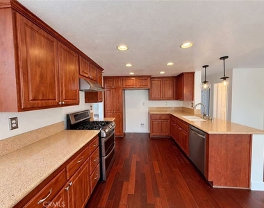 6446 Via Del Rancho - Photo Thumbnail 5