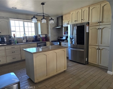 9168 Espada Avenue - Photo Thumbnail 16