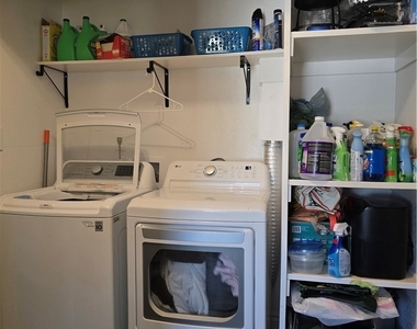 9168 Espada Avenue - Photo Thumbnail 8