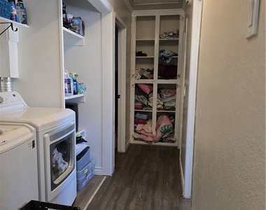 9168 Espada Avenue - Photo Thumbnail 9