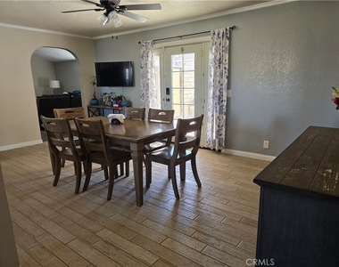 9168 Espada Avenue - Photo Thumbnail 11