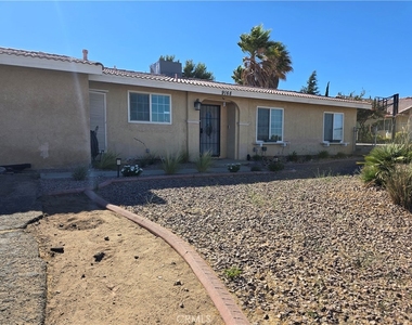 9168 Espada Avenue - Photo Thumbnail 1