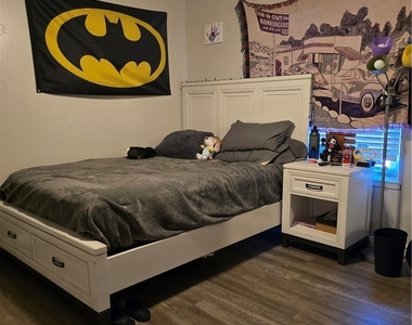 9168 Espada Avenue - Photo Thumbnail 4