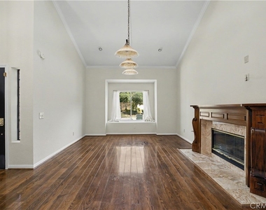 6107 Meadow Lark Drive - Photo Thumbnail 5