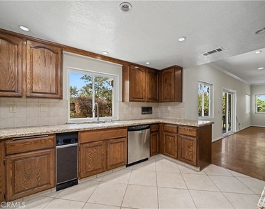 6107 Meadow Lark Drive - Photo Thumbnail 10