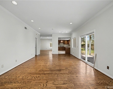 6107 Meadow Lark Drive - Photo Thumbnail 15