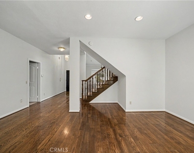 6107 Meadow Lark Drive - Photo Thumbnail 9