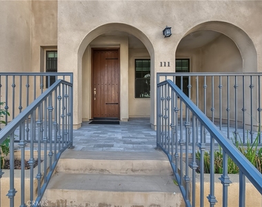 501 W Foothill Boulevard - Photo Thumbnail 27