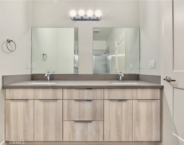 501 W Foothill Boulevard - Photo Thumbnail 26