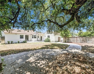 905 Arwin Street - Photo Thumbnail 11