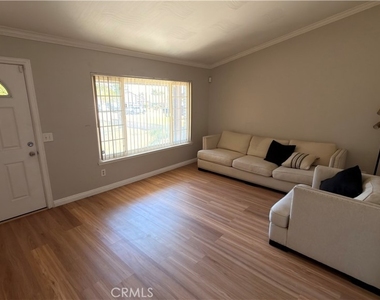 8394 Comet Street - Photo Thumbnail 3