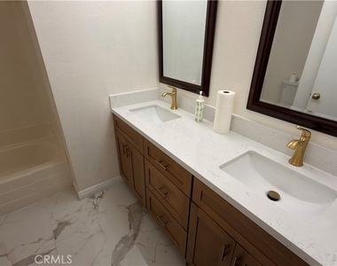8394 Comet Street - Photo Thumbnail 10
