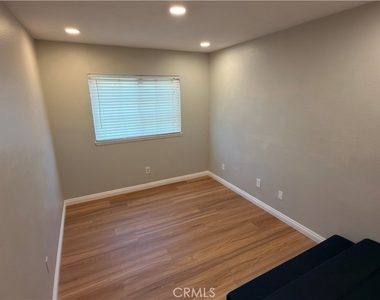 8394 Comet Street - Photo Thumbnail 11