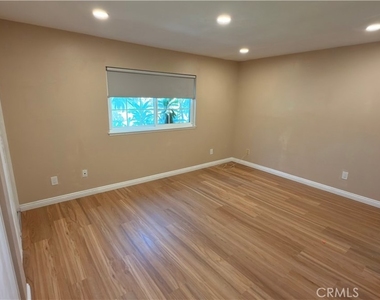 8394 Comet Street - Photo Thumbnail 7