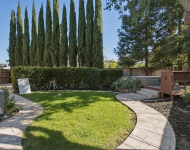 370 Dante Ct - Photo Thumbnail 31
