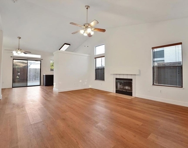 5055 Teixeira Way - Photo Thumbnail 3