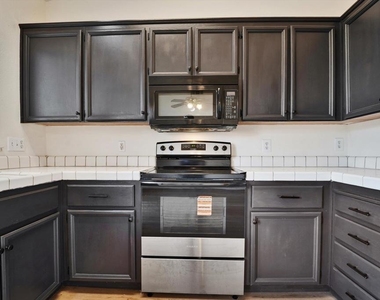 5055 Teixeira Way - Photo Thumbnail 5