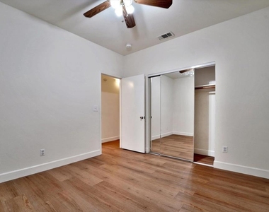 5055 Teixeira Way - Photo Thumbnail 9