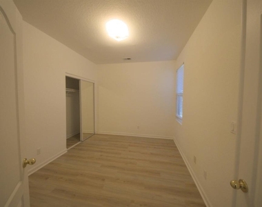 7 Diamondwood Ct - Photo Thumbnail 31