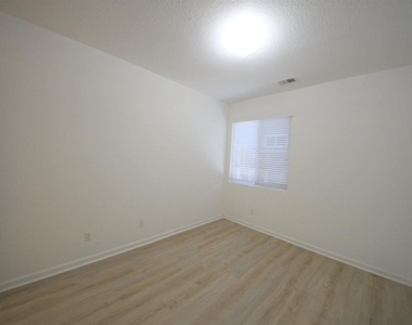 7 Diamondwood Ct - Photo Thumbnail 28
