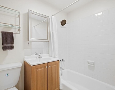 16 Clubhouse Avenue - Photo Thumbnail 11