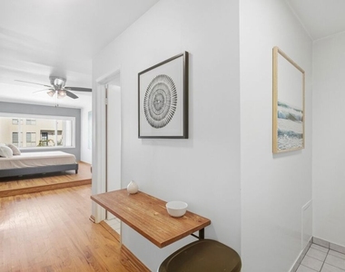 16 Clubhouse Avenue - Photo Thumbnail 8