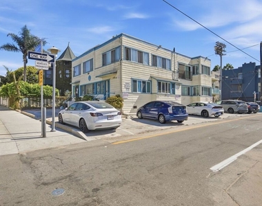 16 Clubhouse Avenue - Photo Thumbnail 12