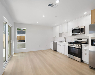 10965 Calvert - Photo Thumbnail 1
