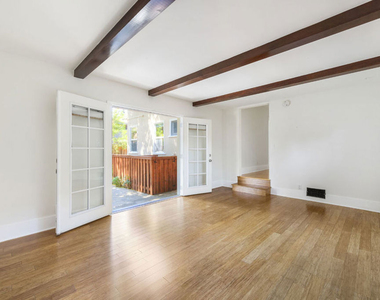 1330 Las Flores Drive - Photo Thumbnail 17