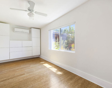 1330 Las Flores Drive - Photo Thumbnail 21