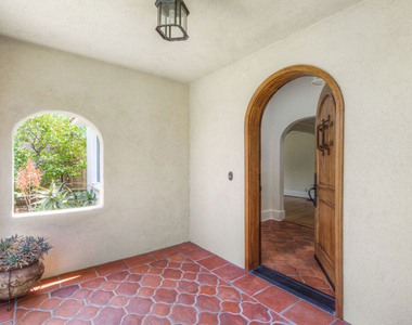 1330 Las Flores Drive - Photo Thumbnail 3