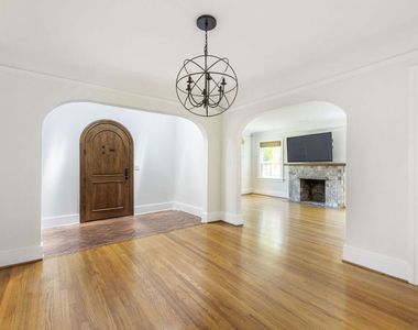 1330 Las Flores Drive - Photo Thumbnail 5