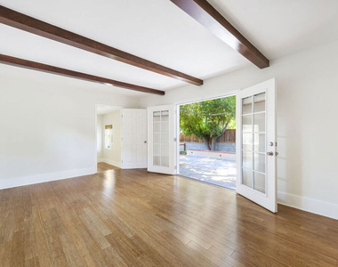 1330 Las Flores Drive - Photo Thumbnail 16