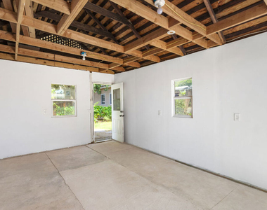 1330 Las Flores Drive - Photo Thumbnail 35