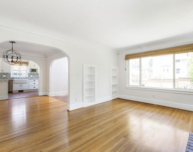 1330 Las Flores Drive - Photo Thumbnail 7
