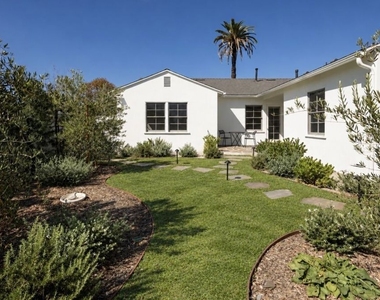 548 El Medio Avenue - Photo Thumbnail 18