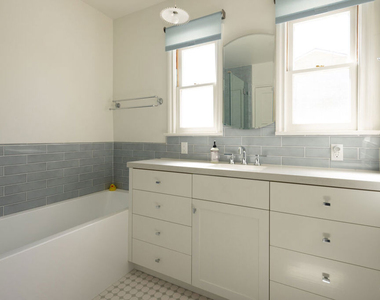 548 El Medio Avenue - Photo Thumbnail 11