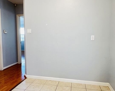 3129 Norwich Avenue - Photo Thumbnail 16